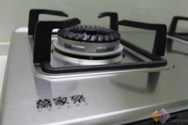 萬家樂QM16燃氣灶評測 一年整機保修，雙分氣盤引領節能科技新風尚